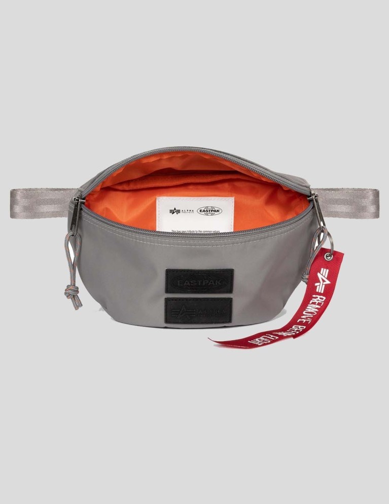 EASTPAK x industrie alfa grigio primavera